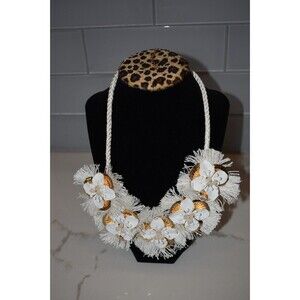 White & Gold Tone Boho Flower Necklace nwt Fringe beads maximalist
